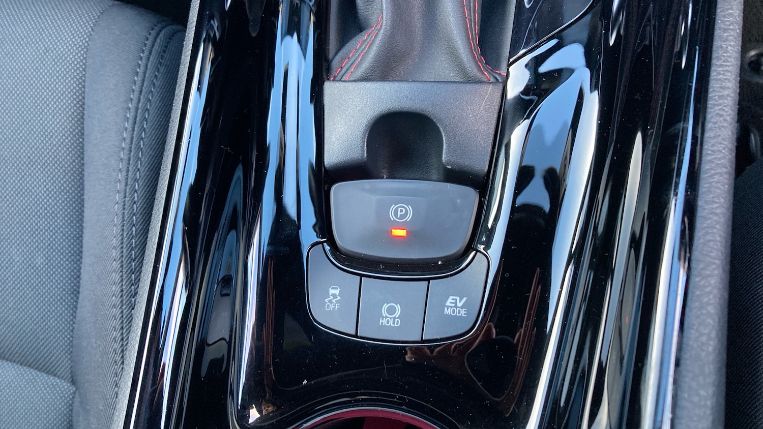 Used Toyota C-HR 2022 for sale - 76541751: Photo 40