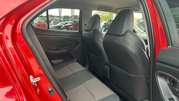 Used Toyota Yaris Cross 2023 for sale - 75760675: Photo 12