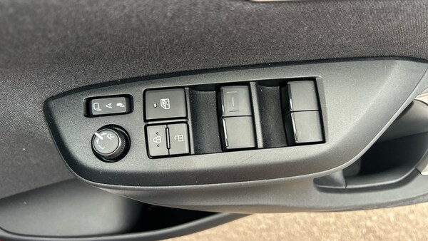Used Toyota Yaris Cross 2023 for sale - 75760675: Photo 35