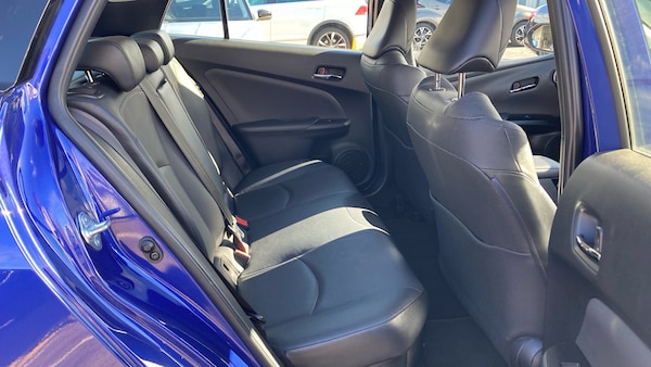 Used Toyota Prius 2017 for sale - 76311334: Photo 12