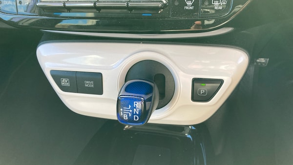 Used Toyota Prius 2017 for sale - 76311334: Photo 21
