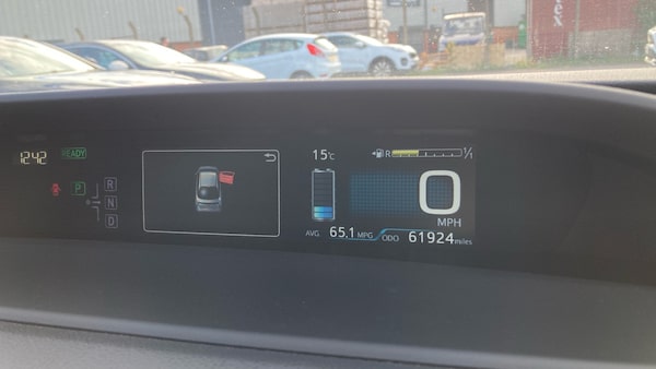 Used Toyota Prius 2017 for sale - 76311334: Photo 24