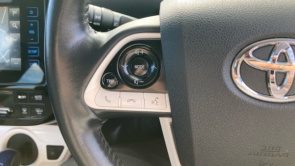 Used Toyota Prius 2017 for sale - 76311334: Photo 25
