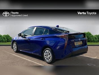 Used Toyota Prius 2017 for sale - 76311334: Photo