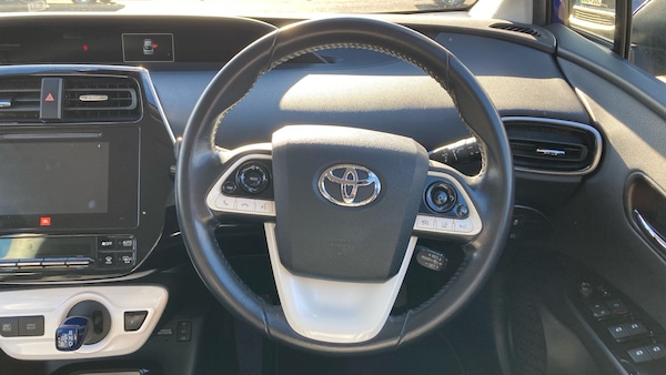 Used Toyota Prius 2017 for sale - 76311334: Photo 8
