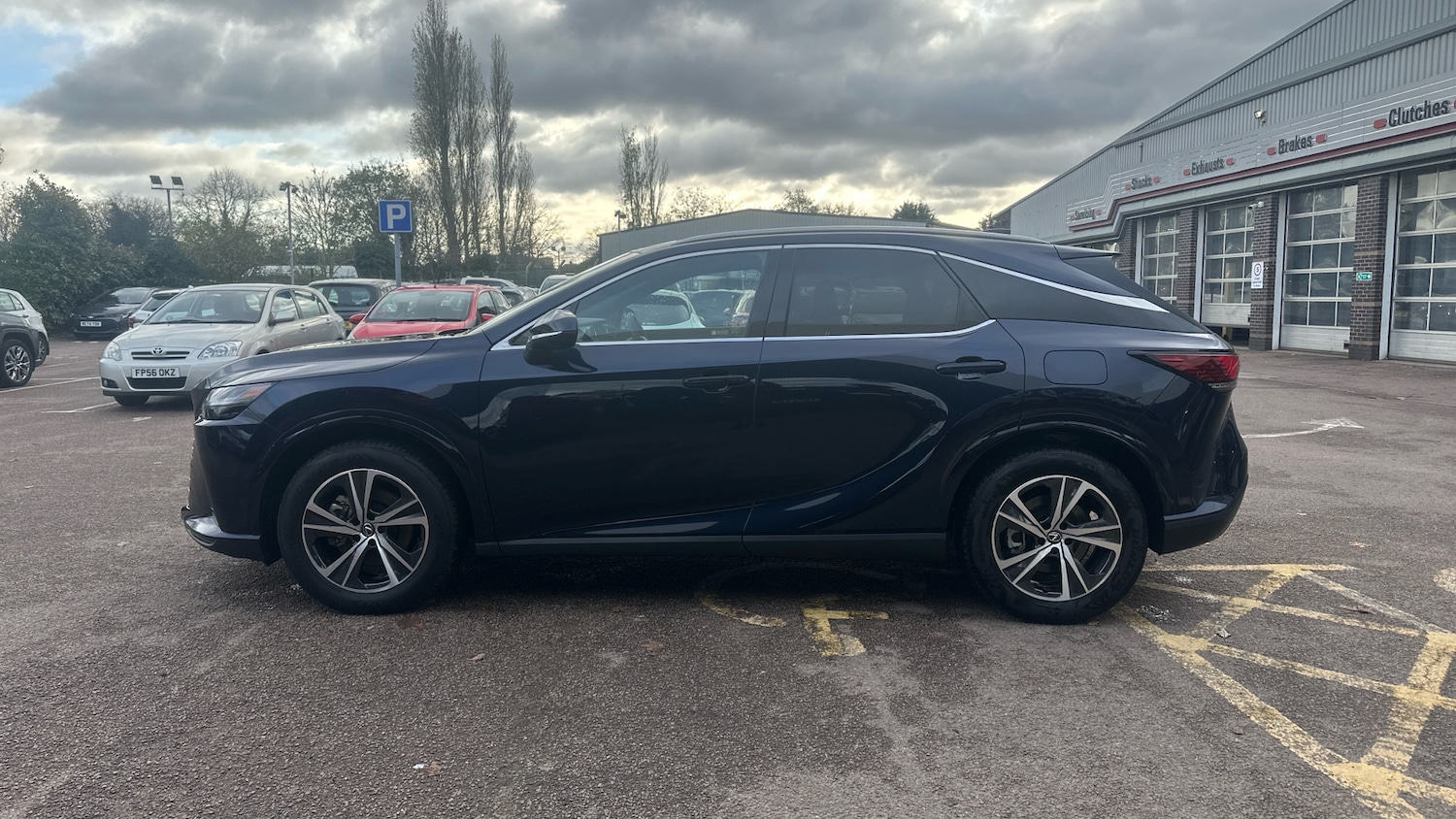 Used Lexus RX 2023 for sale - 76640784: Photo 17