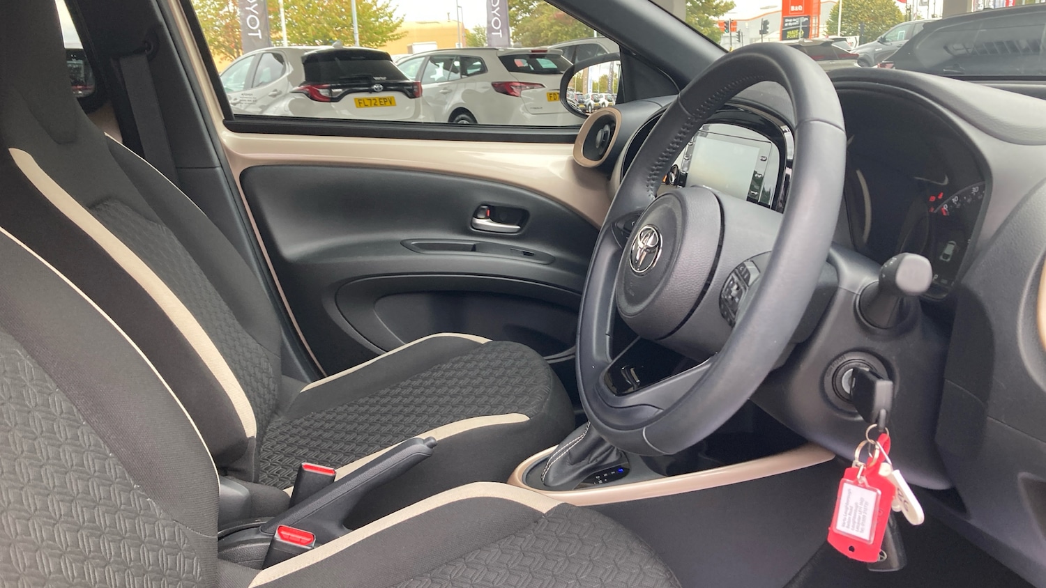 Used Toyota Aygo X 2023 for sale - 76079629: Photo 11