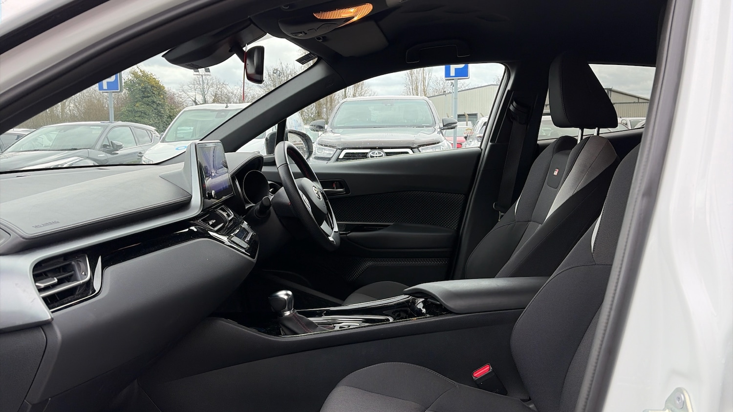 Used Toyota C-HR 2023 for sale - 77873174: Photo 10