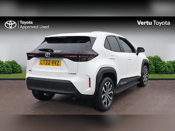 Used Toyota Yaris Cross 2022 for sale - 77504002: Photo