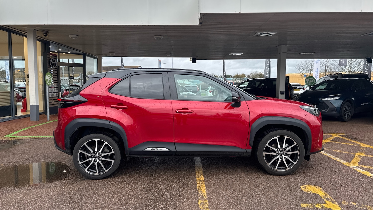 Used Toyota Yaris Cross 2024 for sale - 76845212: Photo 16