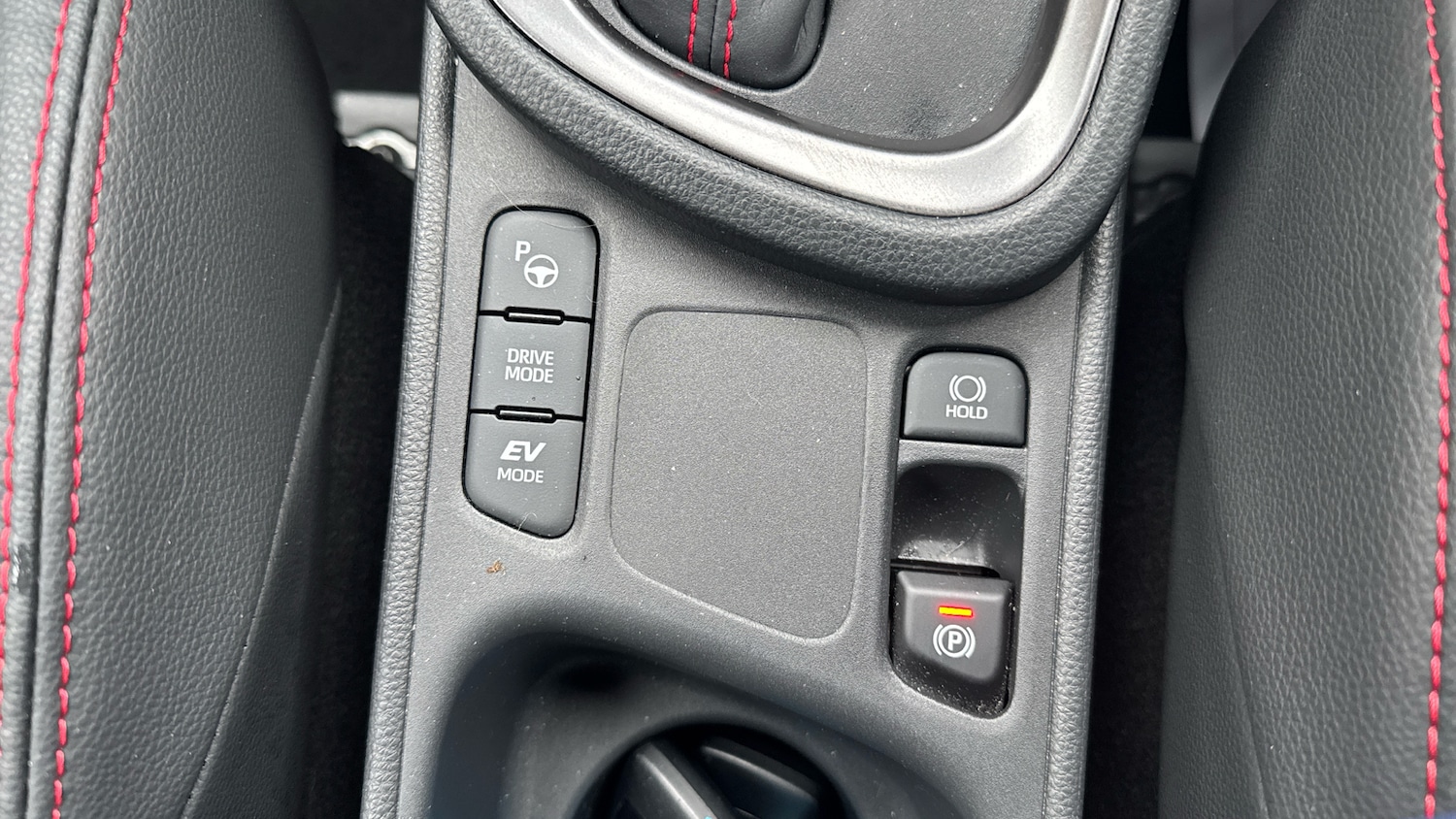 Used Toyota Yaris Cross 2024 for sale - 76845212: Photo 27