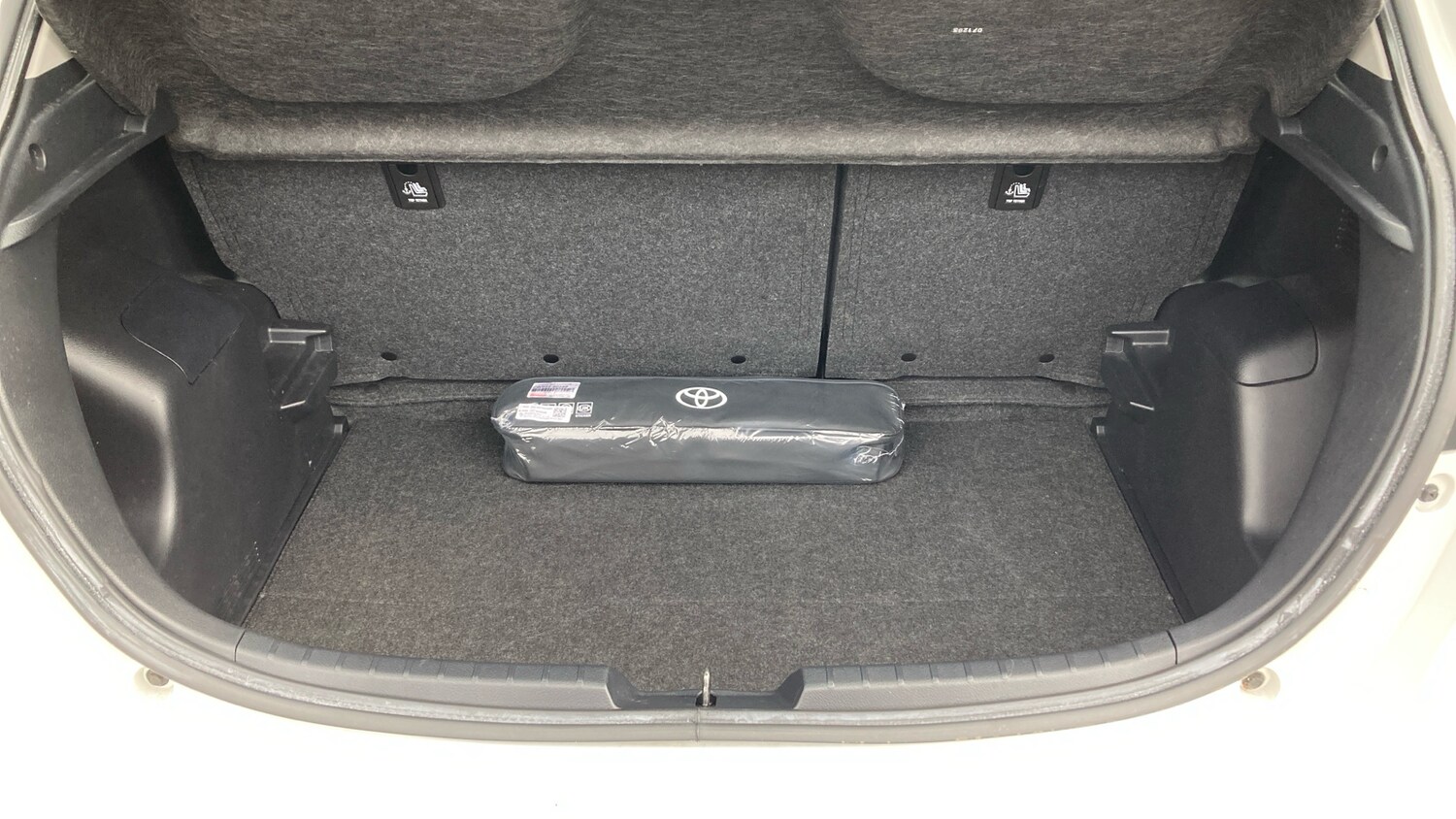 Used Toyota Yaris 2019 for sale - 76559869: Photo 14