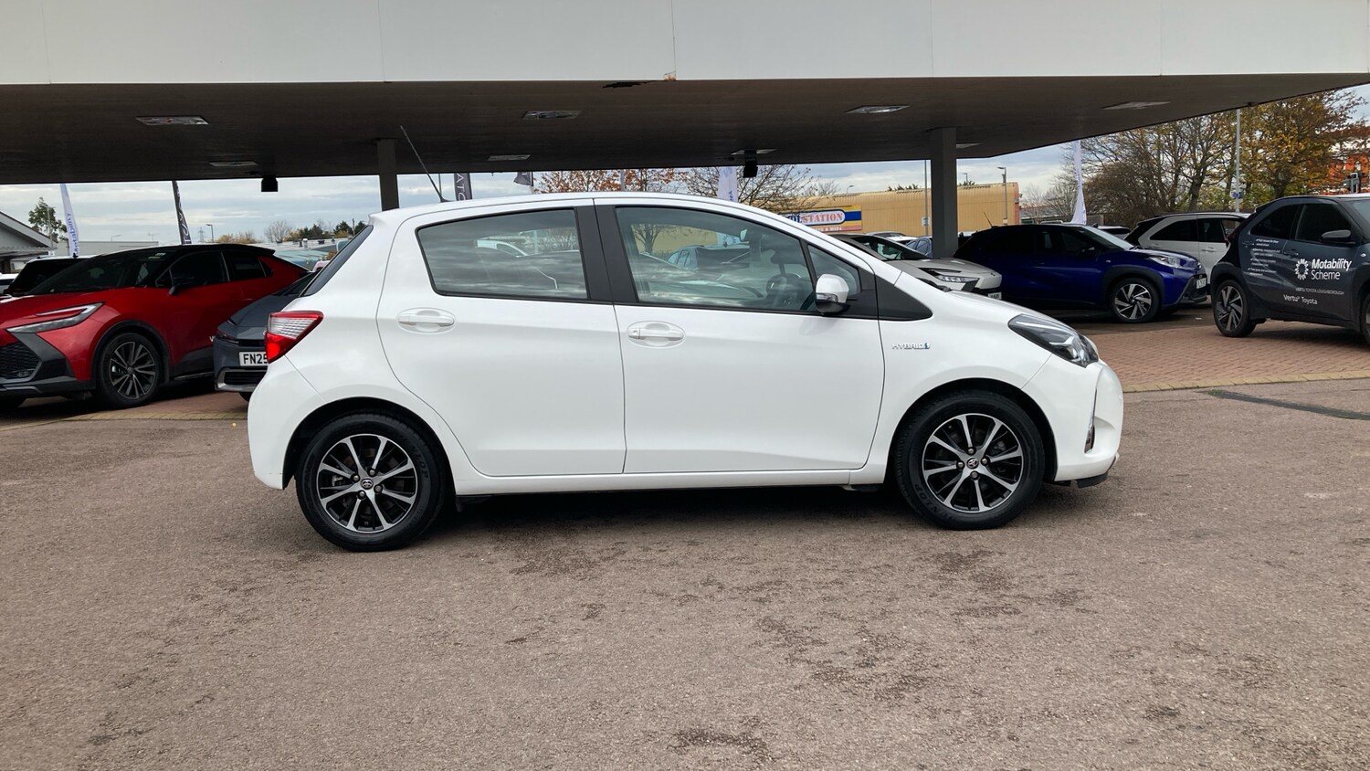 Used Toyota Yaris 2019 for sale - 76559869: Photo 16