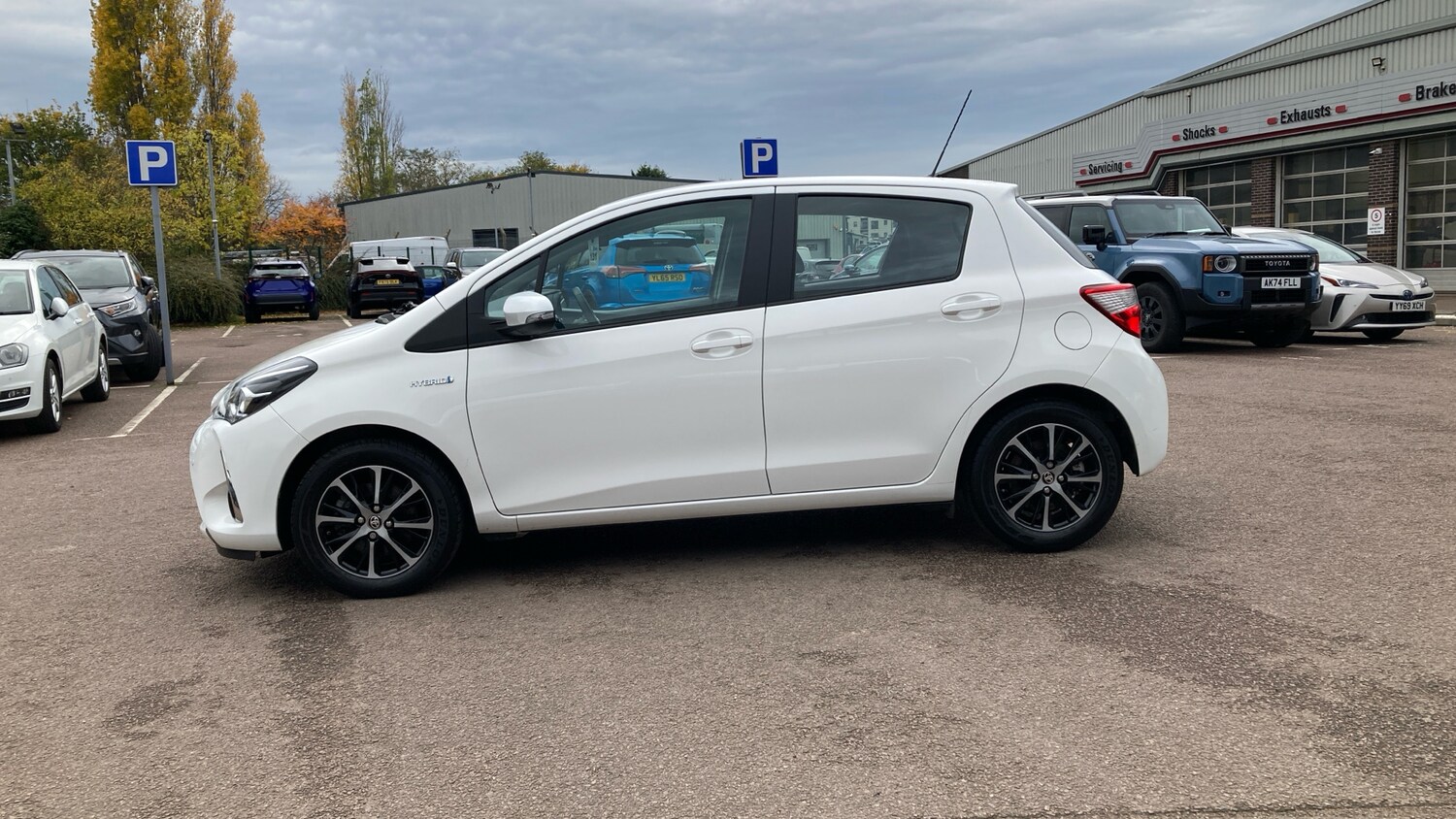 Used Toyota Yaris 2019 for sale - 76559869: Photo 17