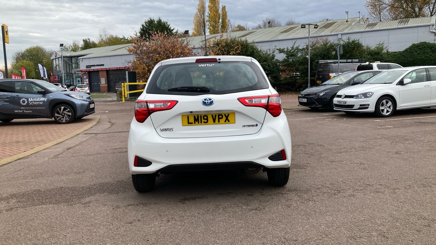 Used Toyota Yaris 2019 for sale - 76559869: Photo 19