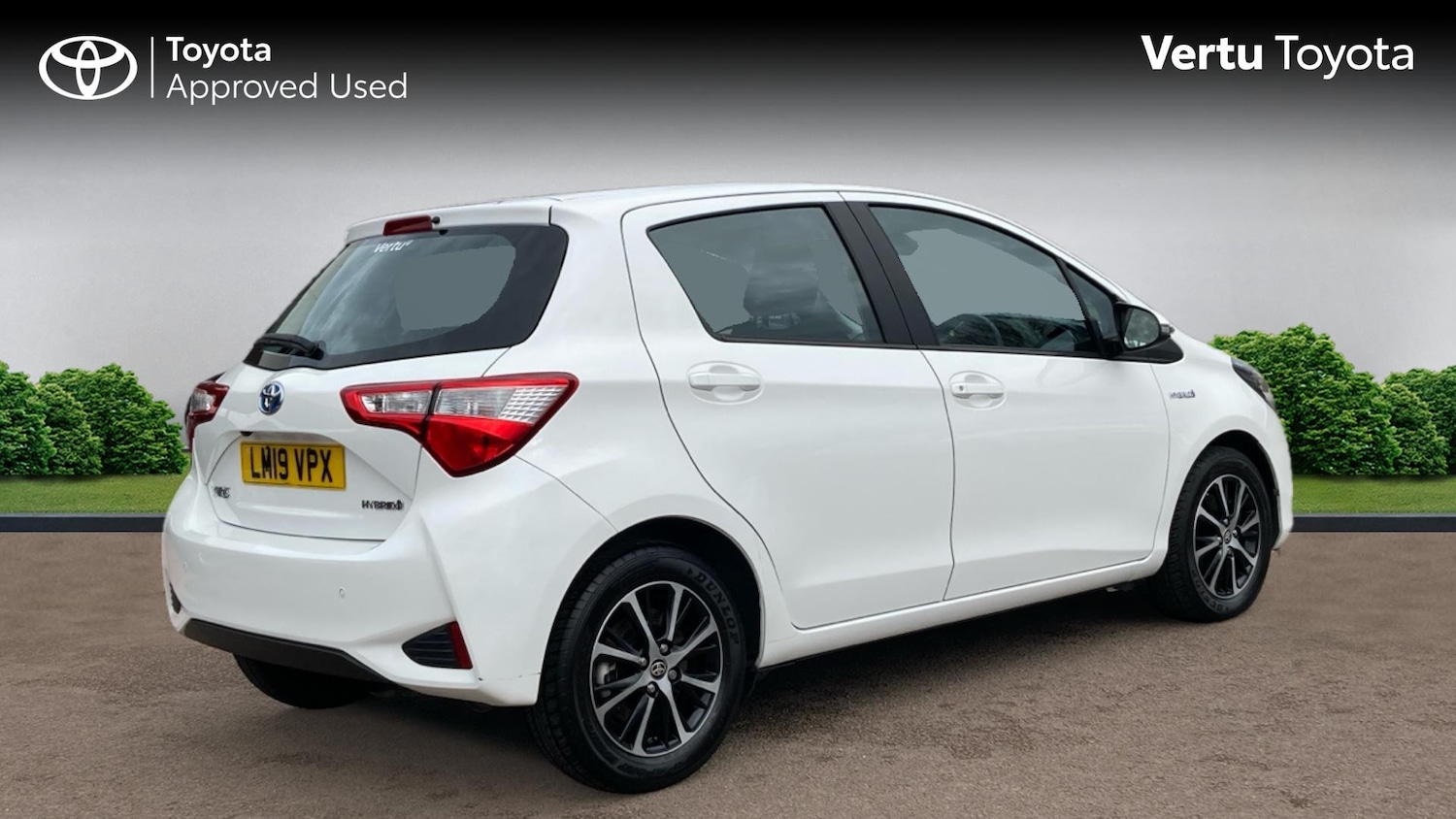 Used Toyota Yaris 2019 for sale - 76559869: Photo 2