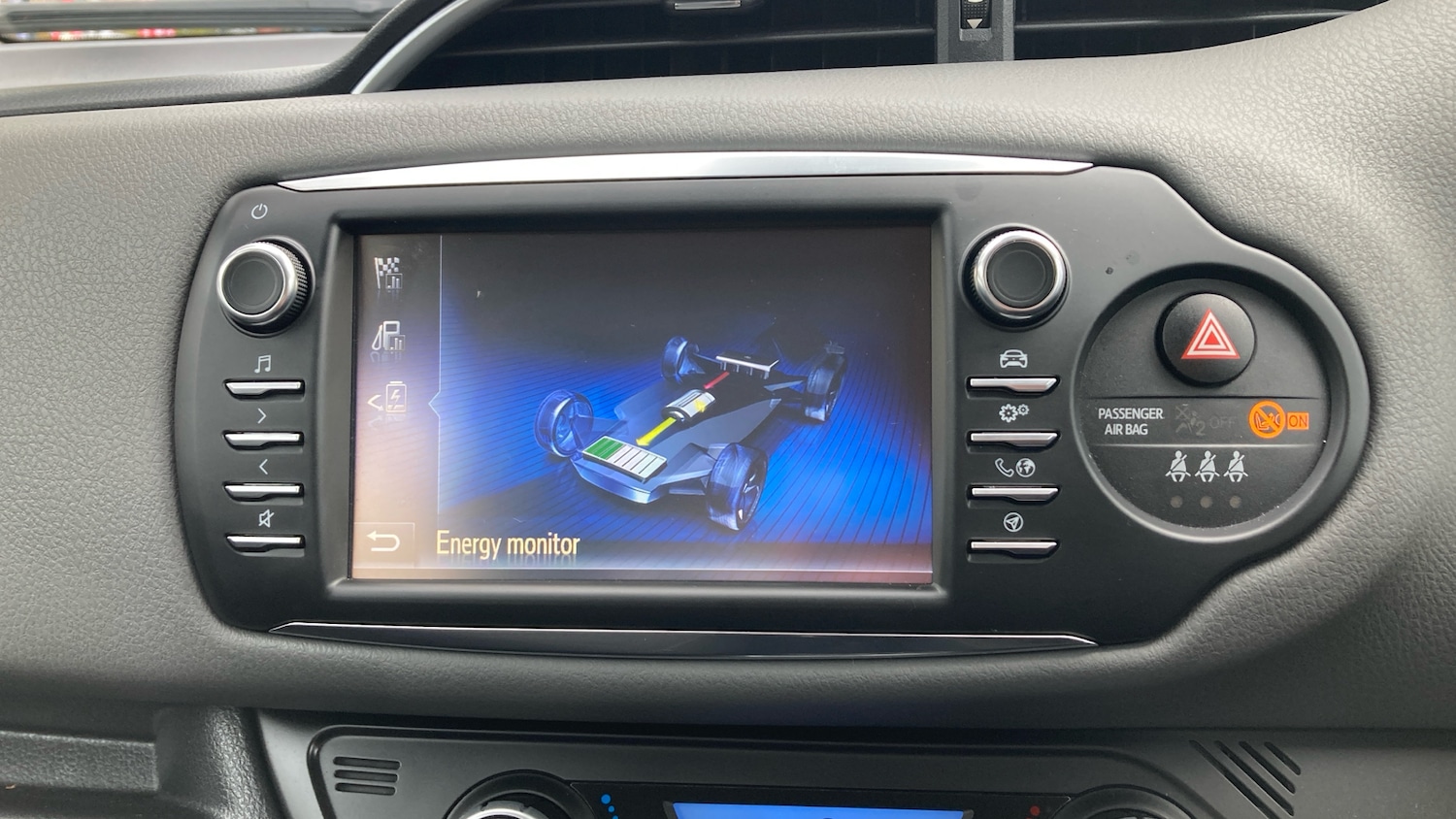 Used Toyota Yaris 2019 for sale - 76559869: Photo 21