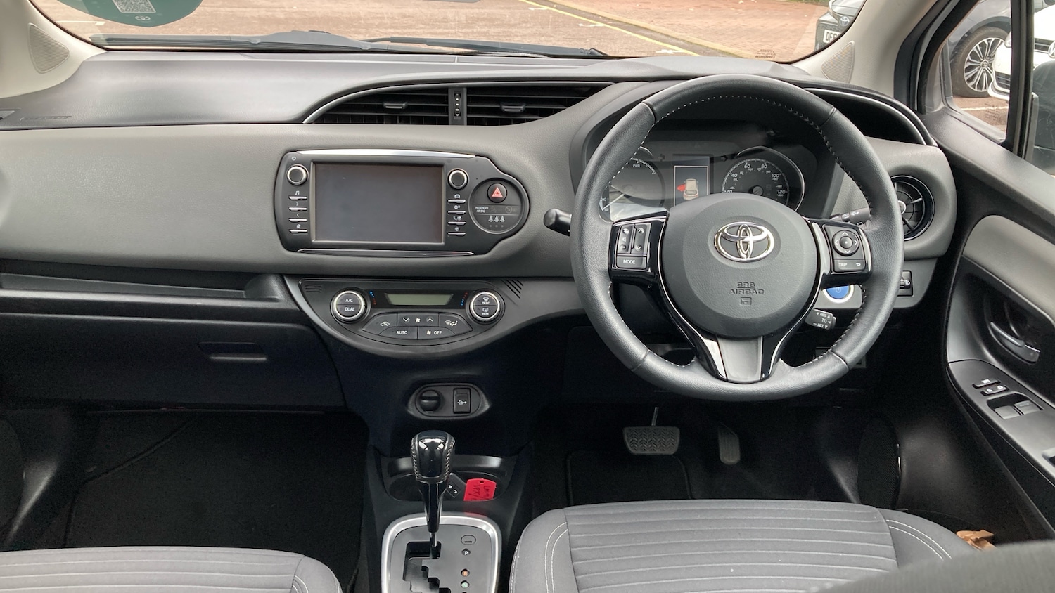 Used Toyota Yaris 2019 for sale - 76559869: Photo 5