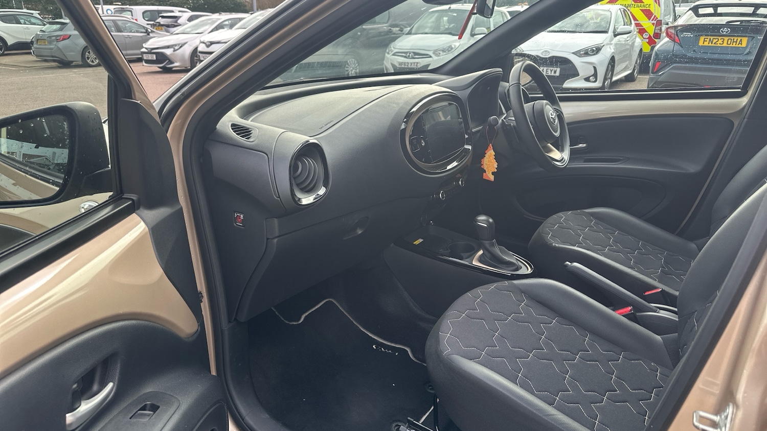 Used Toyota Aygo X 2023 for sale - 77965643: Photo 10