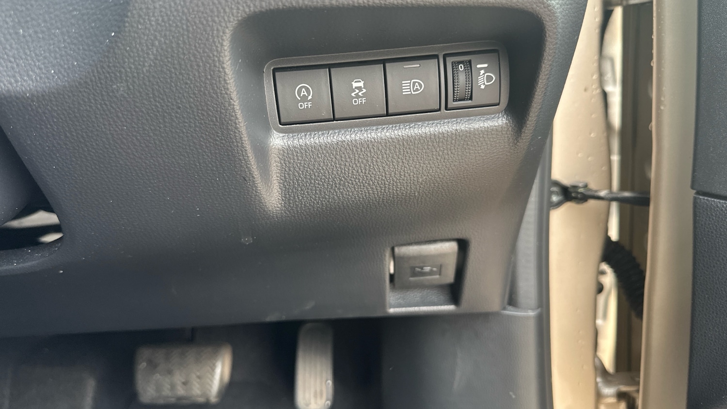 Used Toyota Aygo X 2023 for sale - 77965643: Photo 25