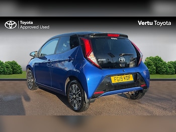 Used Toyota AYGO 2019 for sale - 76694779: Photo
