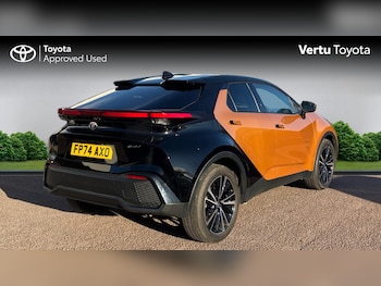 Used Toyota C-HR 2024 for sale - 76588244: Photo