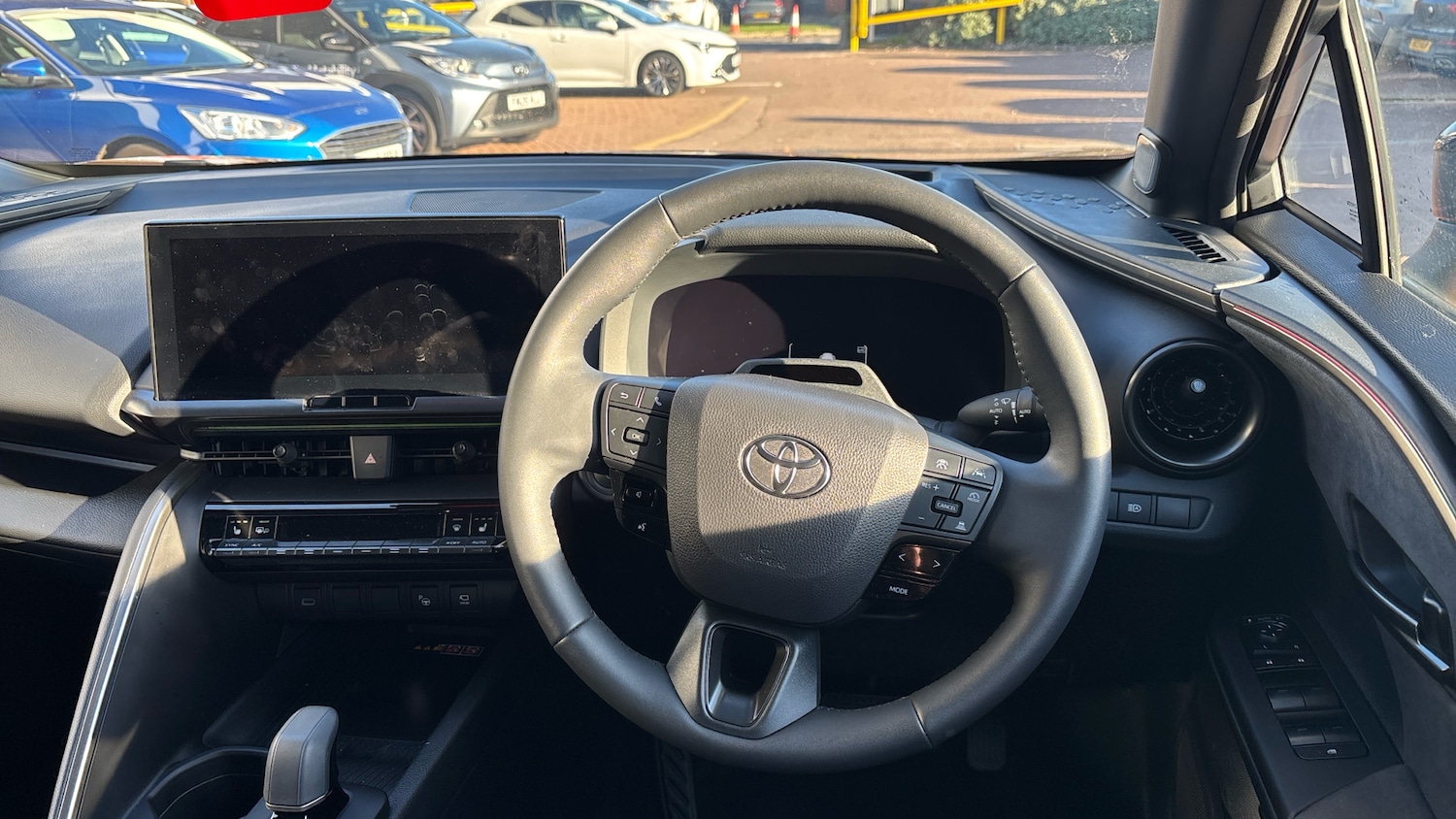 Used Toyota C-HR 2024 for sale - 76588244: Photo 6