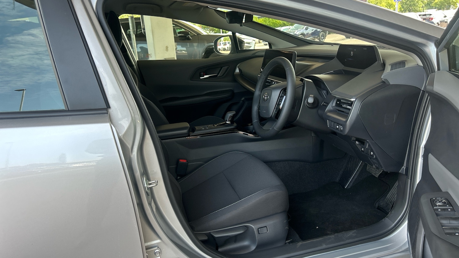 Used Toyota Prius 2025 for sale - 76449204: Photo 11