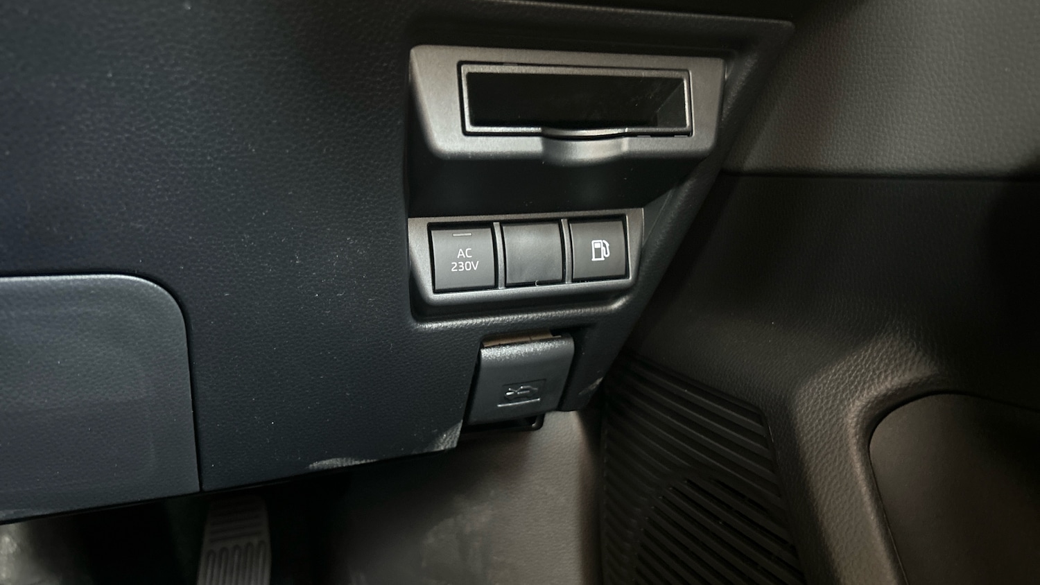 Used Toyota Prius 2025 for sale - 76449204: Photo 39