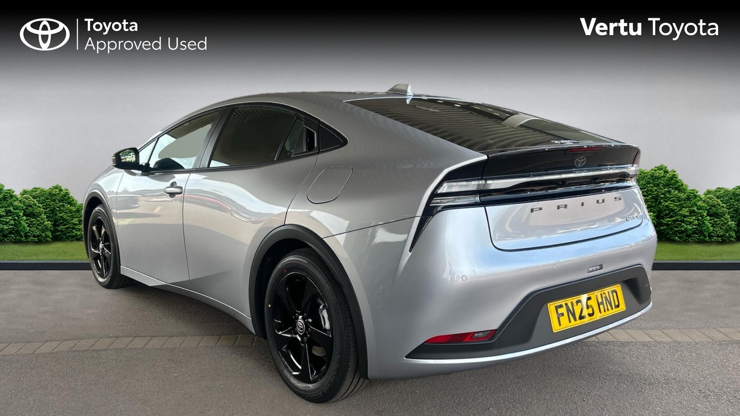 Used Toyota Prius 2025 for sale - 76449204: Photo 4