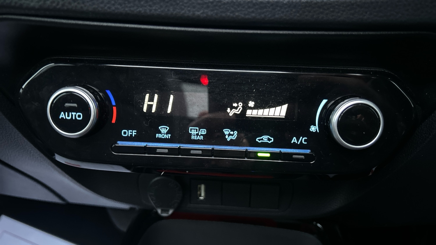 Used Toyota Aygo X 2023 for sale - 77591278: Photo 42