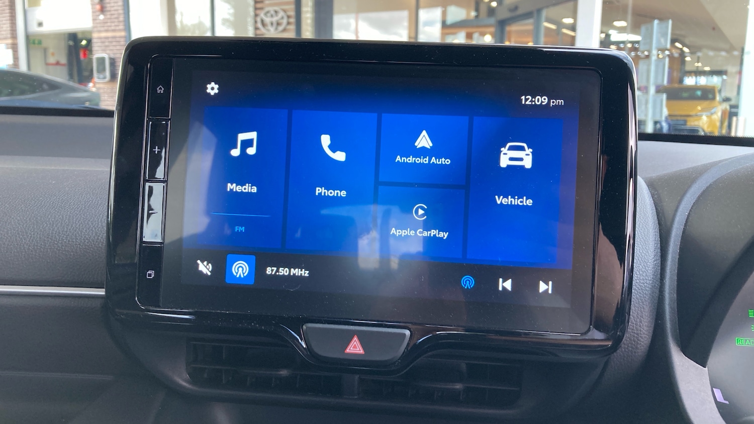 Used Toyota Yaris 2024 for sale - 76480243: Photo 7