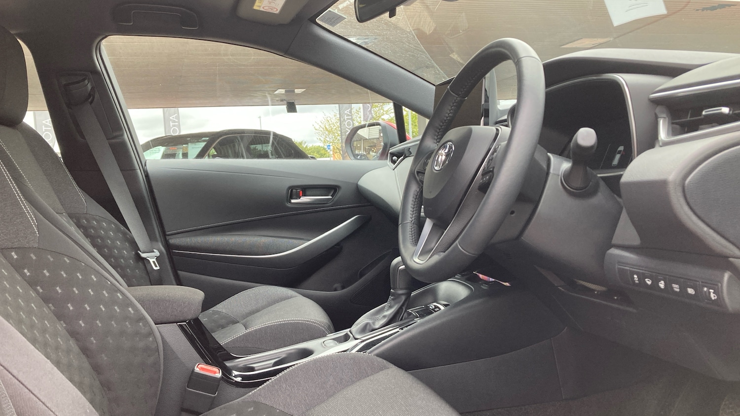 Used Toyota Corolla 2024 for sale - 75975103: Photo 11