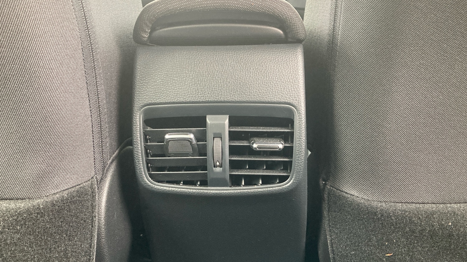 Used Toyota Corolla 2024 for sale - 75975103: Photo 31
