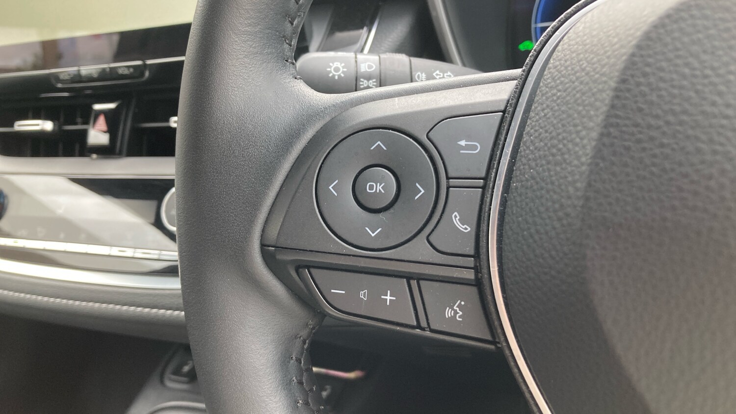 Used Toyota Corolla 2024 for sale - 75975103: Photo 37