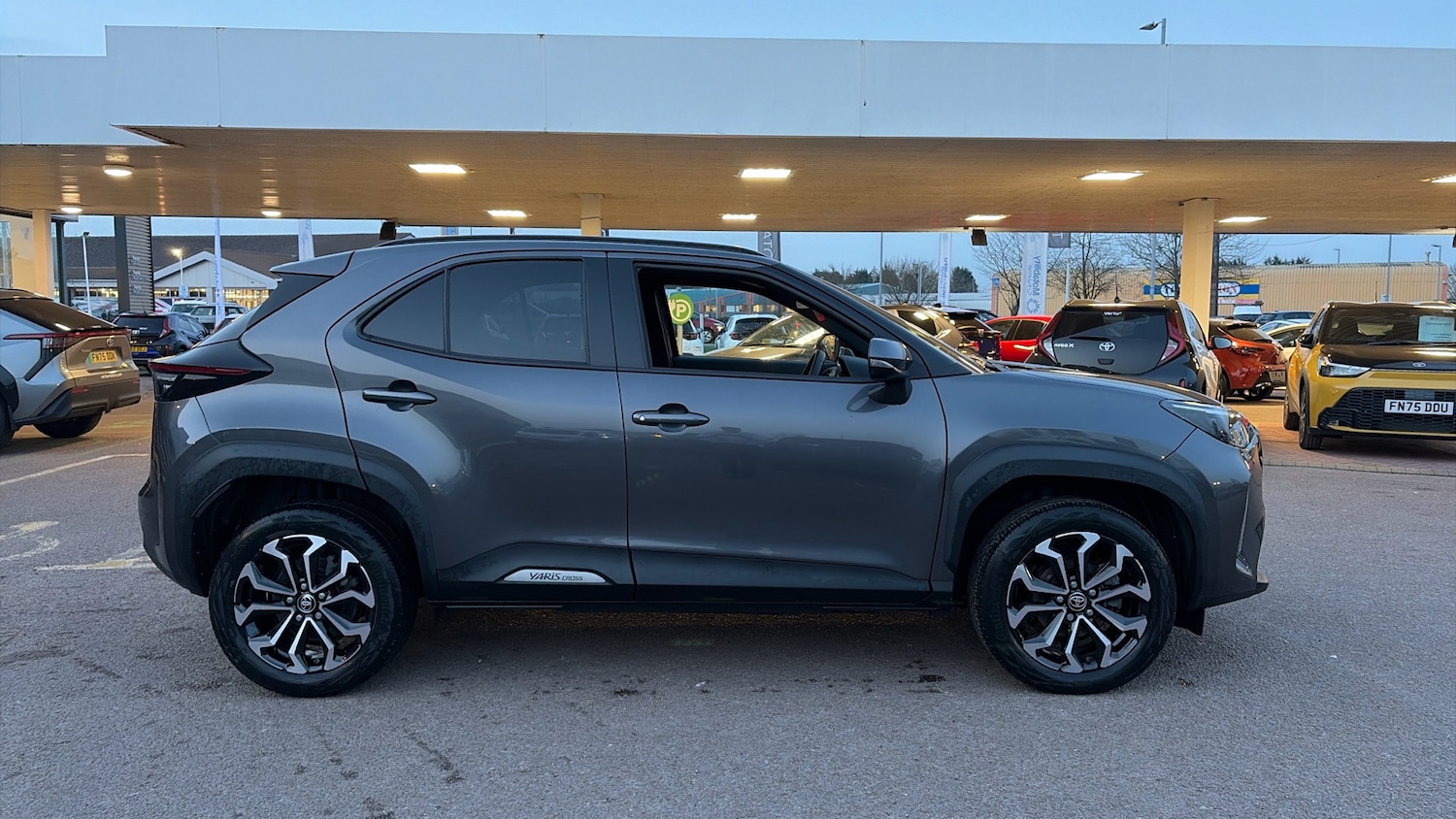 Used Toyota Yaris Cross 2023 for sale - 77883736: Photo 16