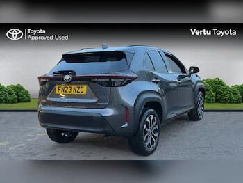 Used Toyota Yaris Cross 2023 for sale - 77883736: Photo