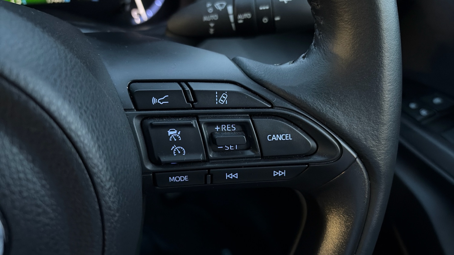 Used Toyota Yaris Cross 2023 for sale - 77883736: Photo 45