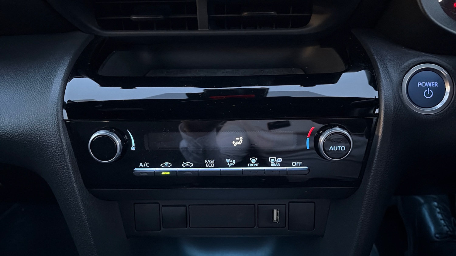 Used Toyota Yaris Cross 2023 for sale - 77883736: Photo 47