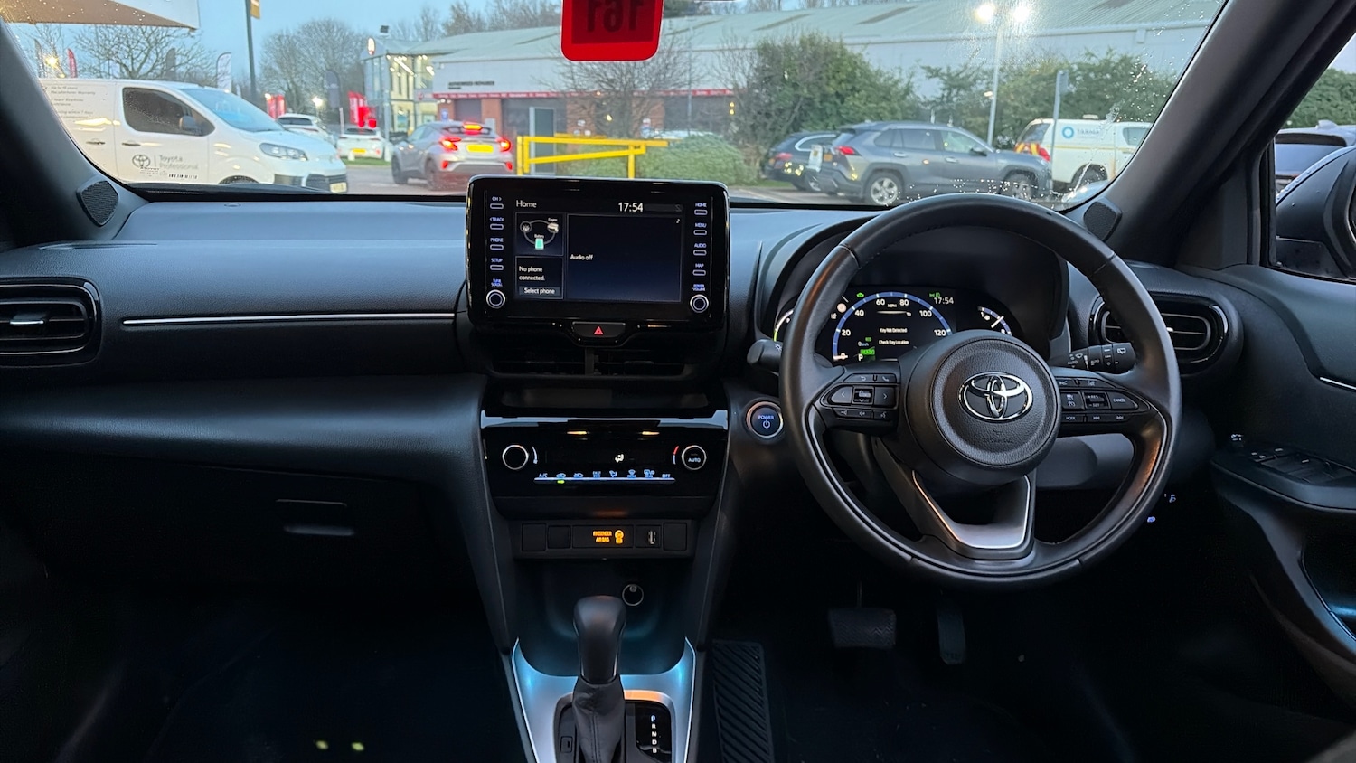 Used Toyota Yaris Cross 2023 for sale - 77883736: Photo 5