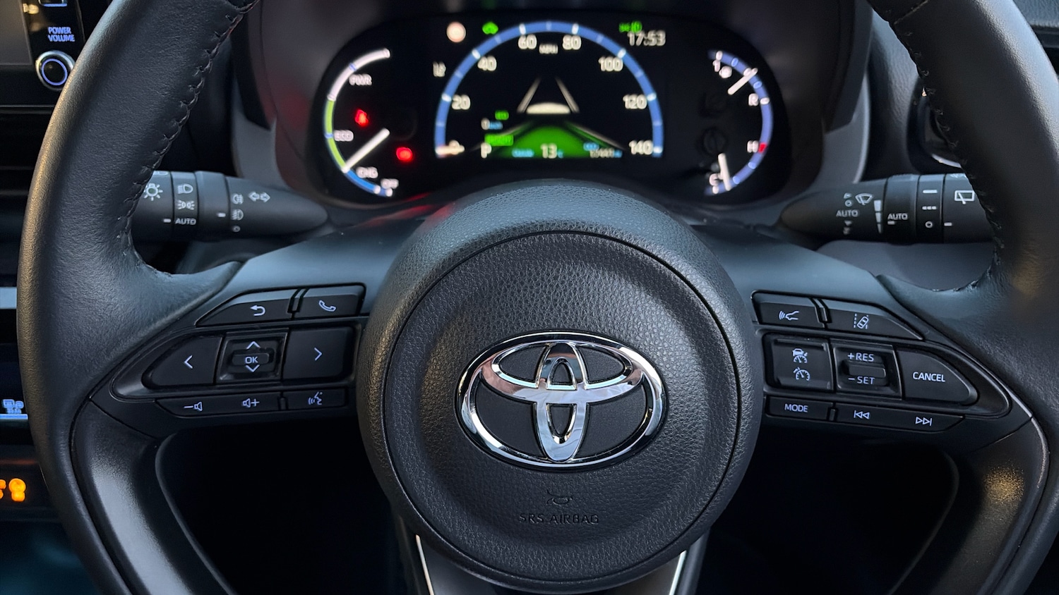 Used Toyota Yaris Cross 2023 for sale - 77883736: Photo 8