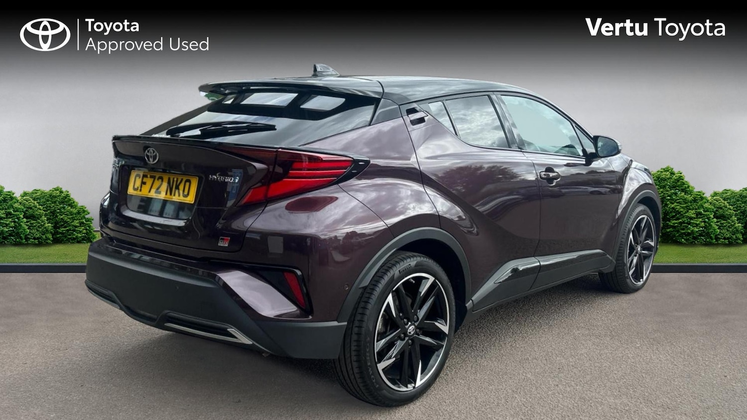Used Toyota C-HR 2023 for sale - 76396825: Photo 2