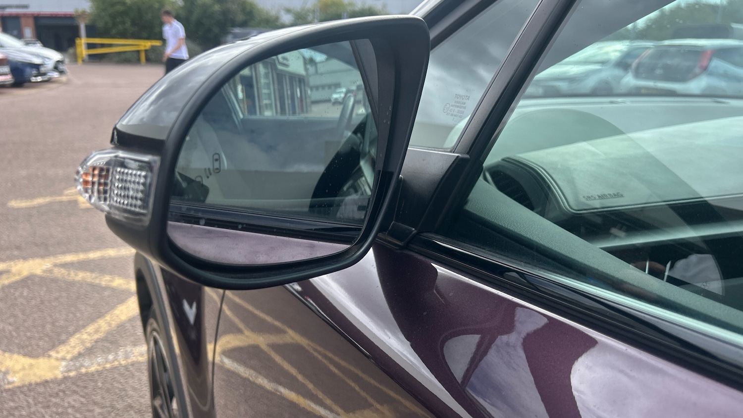 Used Toyota C-HR 2023 for sale - 76396825: Photo 41