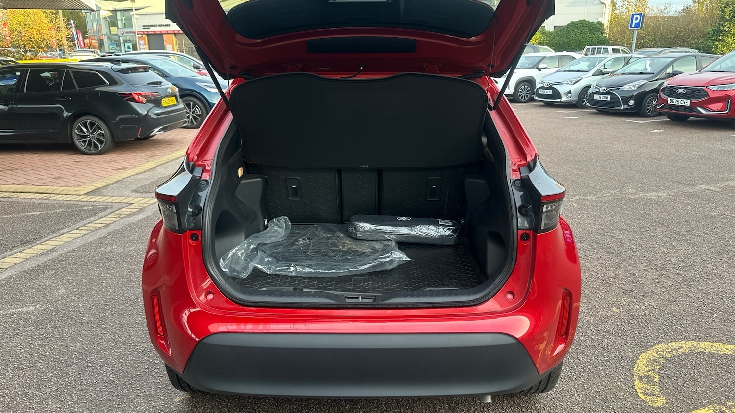 Used Toyota Yaris Cross 2024 for sale - 76374593: Photo 14