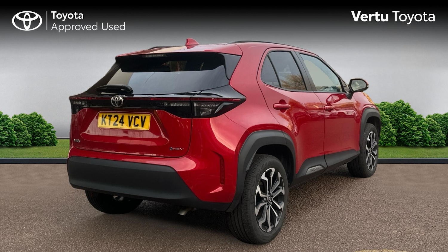 Used Toyota Yaris Cross 2024 for sale - 76374593: Photo 2