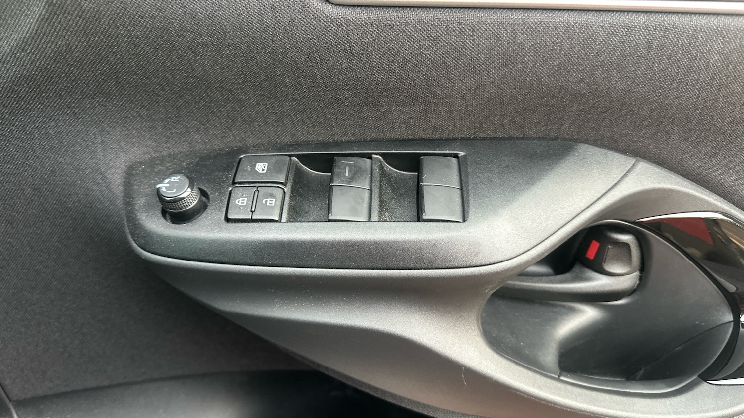 Used Toyota Yaris Cross 2024 for sale - 76374593: Photo 39