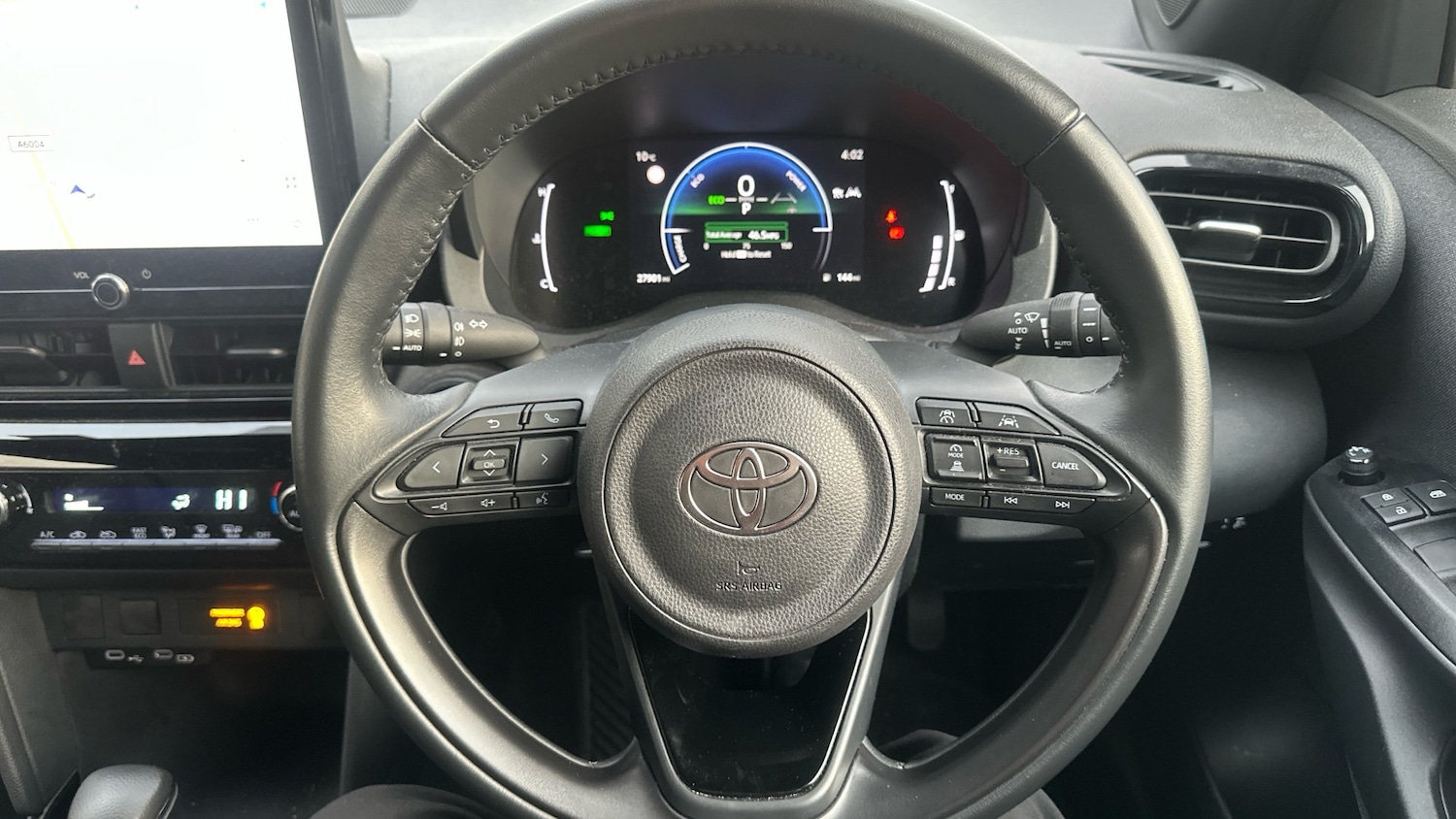Used Toyota Yaris Cross 2024 for sale - 76374593: Photo 8