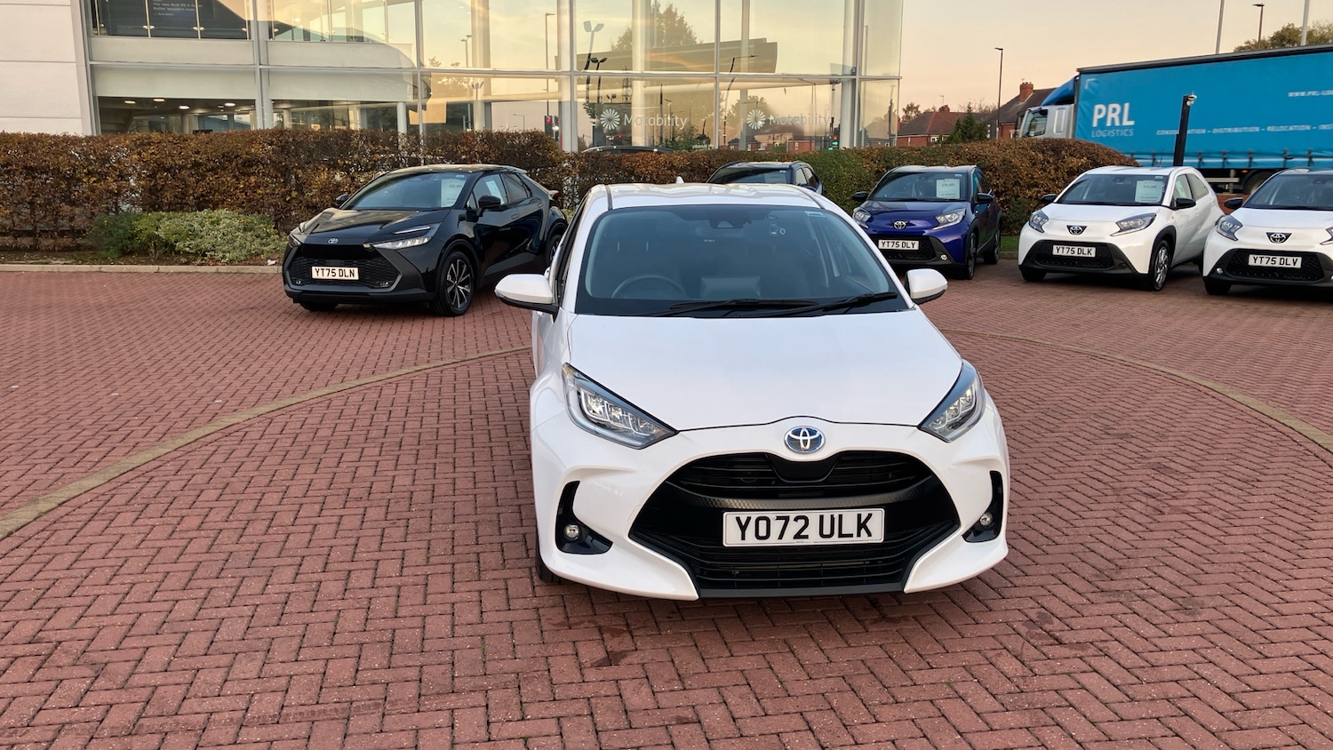 Used Toyota Yaris 2023 for sale - 77381474: Photo 34