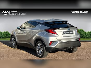 Used Toyota C-HR 2023 for sale - 79776152: Photo