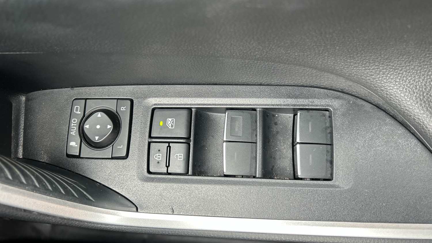 Used Toyota RAV4 2022 for sale - 77023956: Photo 37